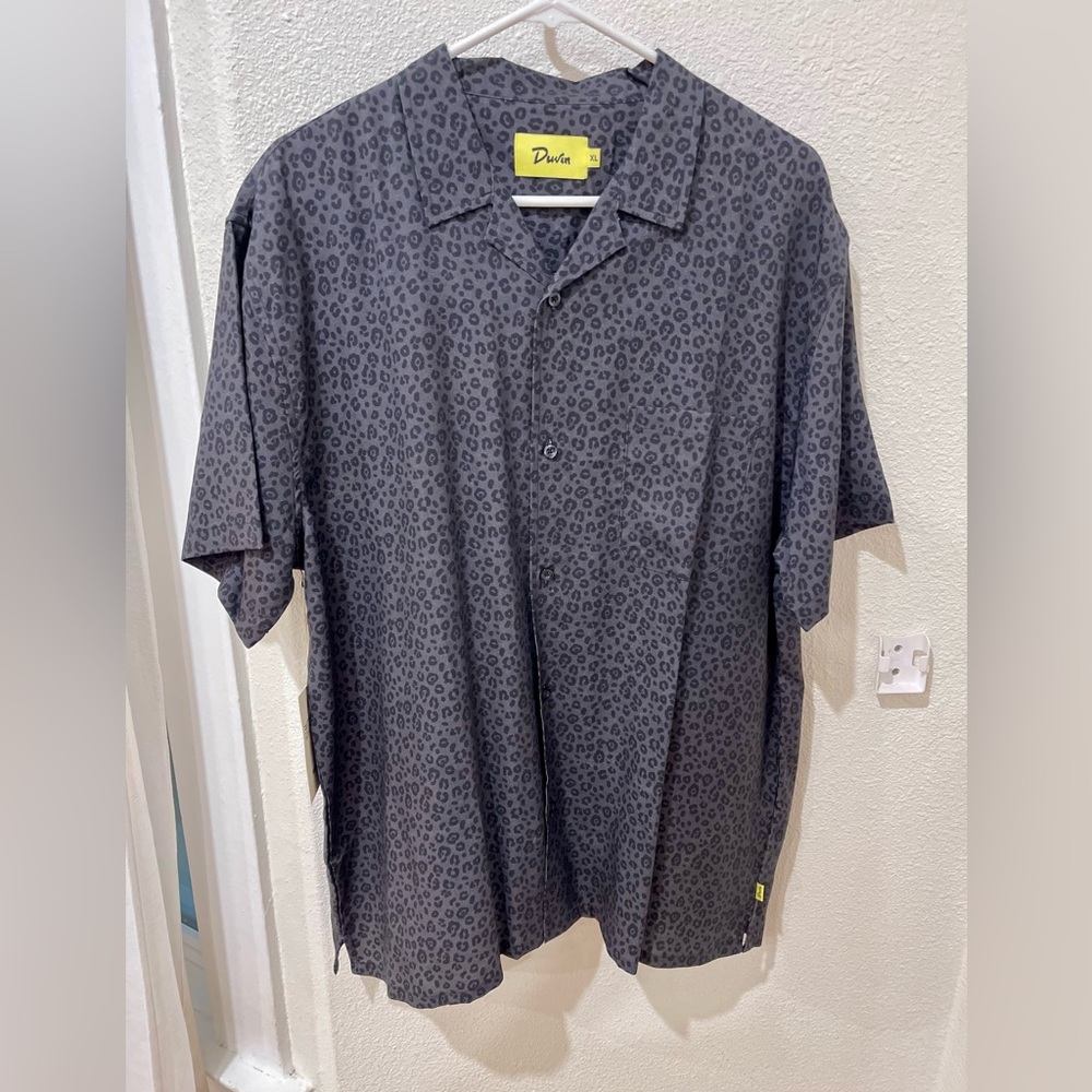 Duven black cheetah print resort style shirt BNWT